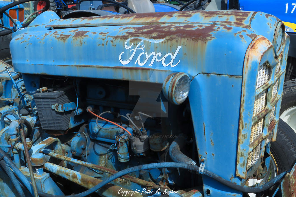 Ford Tractor by peterkopher